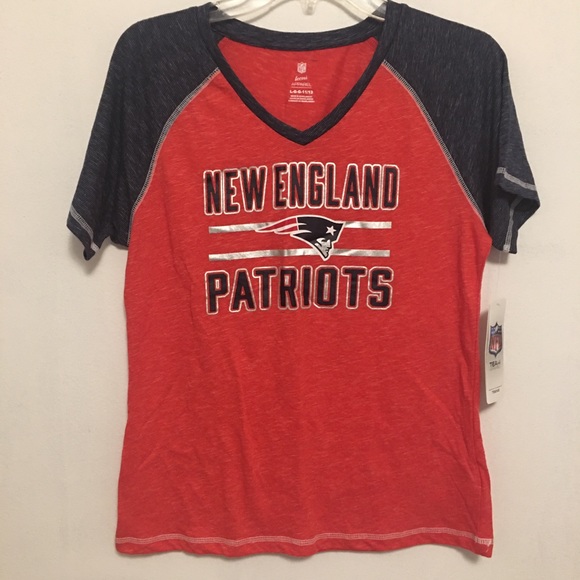 New England Patriots T-shirt v- neck teen 11-13 - Picture 2 of 12